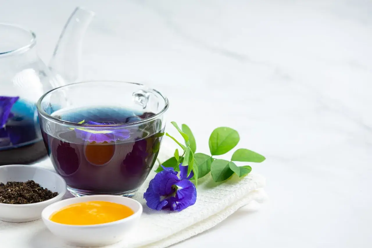 How to Make Butterfly Pea Flower Tea: 7 Easy Steps