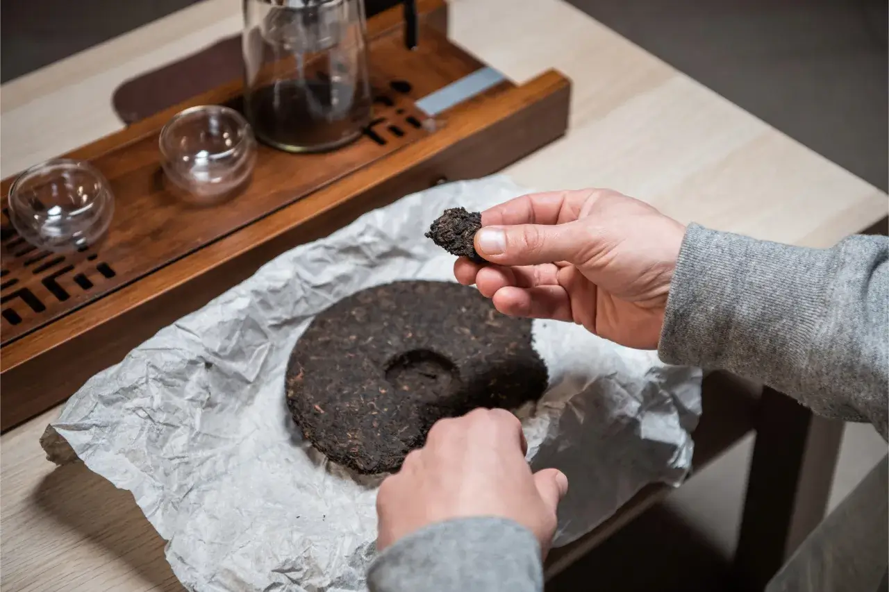 pu erh tea cake